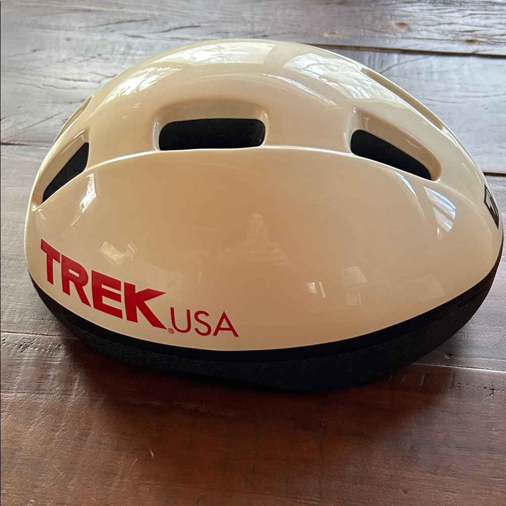 Vintage Trek USA Women's White Micro Lite Bicycle Helmet, Size S